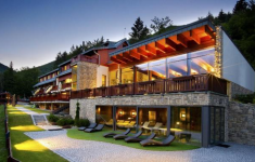 Pilates s Andrejkou a Jóga s Evkou pod majestátnym Rozsutcom